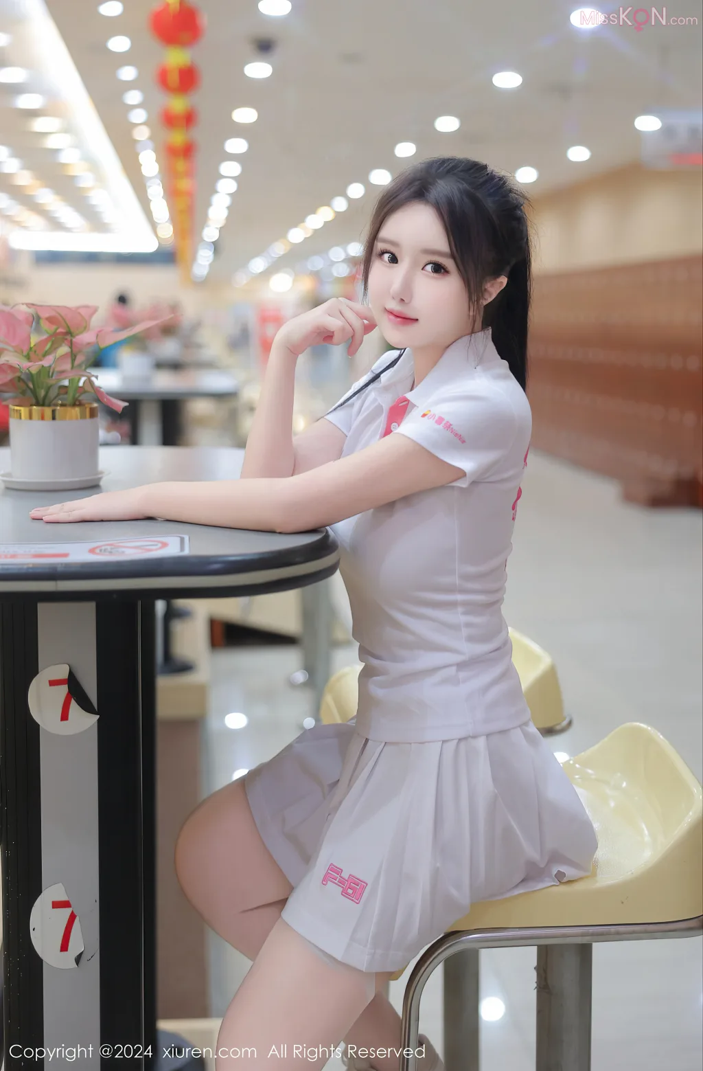 XIUREN No.8116 – 8125 (782 photos) 10 XIUREN No.8116 – 8125 (782 photos) 10