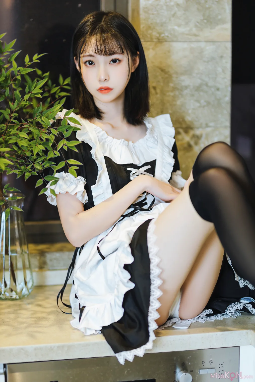 Coser@许岚LAN: 短裙女仆 (40 photos) 