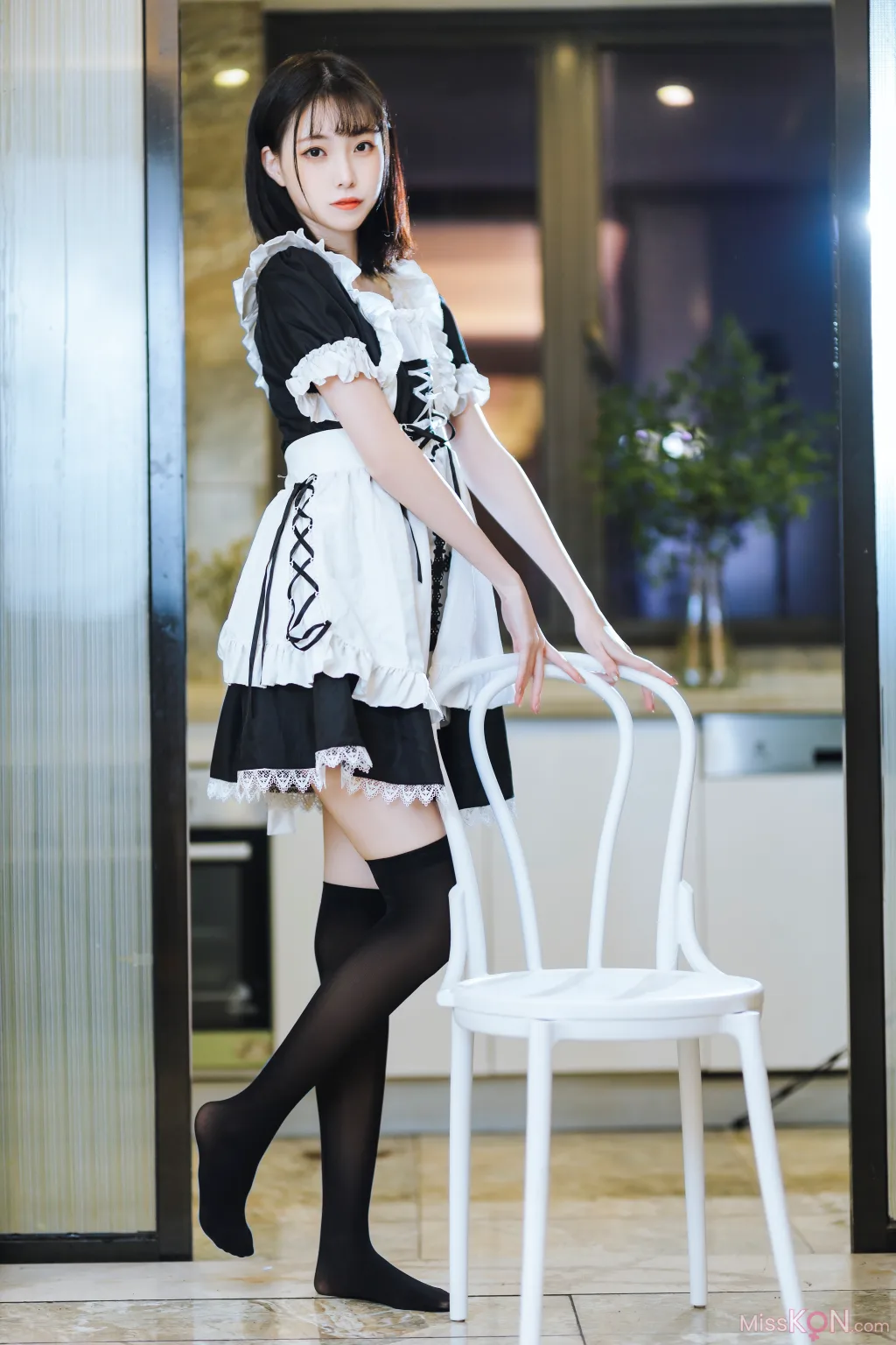 Coser@许岚LAN: 短裙女仆 (40 photos) 