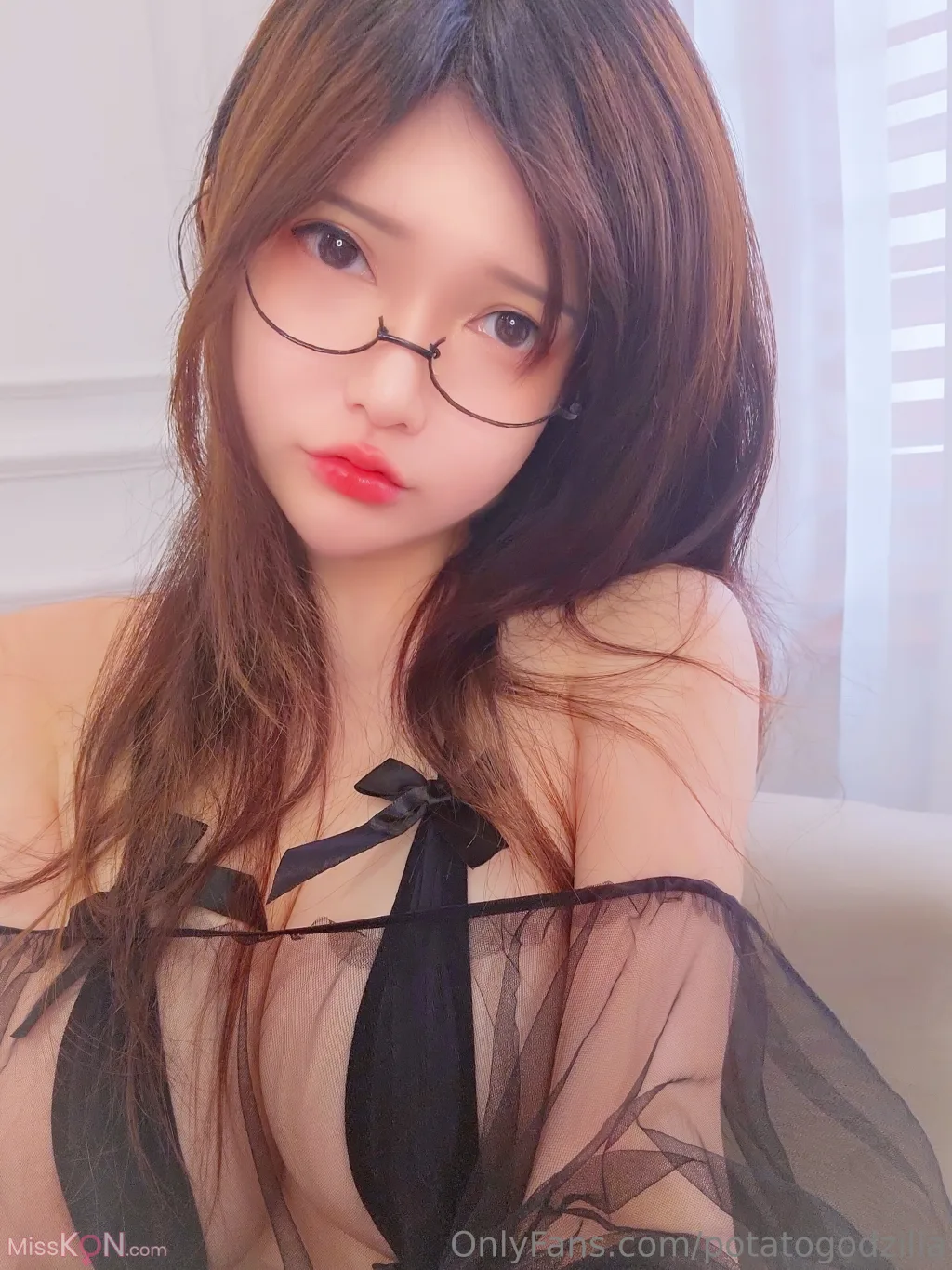Coser@Potato Godzilla: Black Transparent Lingerie Onlyfans Nude Oct 2024 (17 photos) 