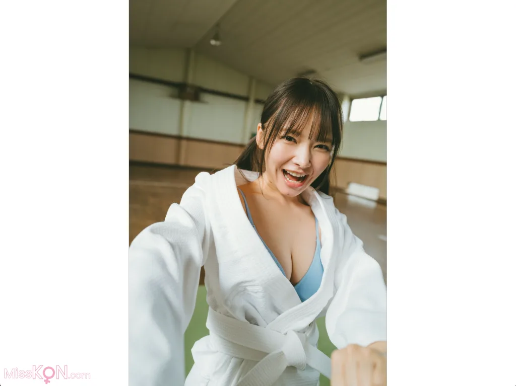 [JP] Misao Ueda (上田操): はだけた道着の下…… (16 photos) 