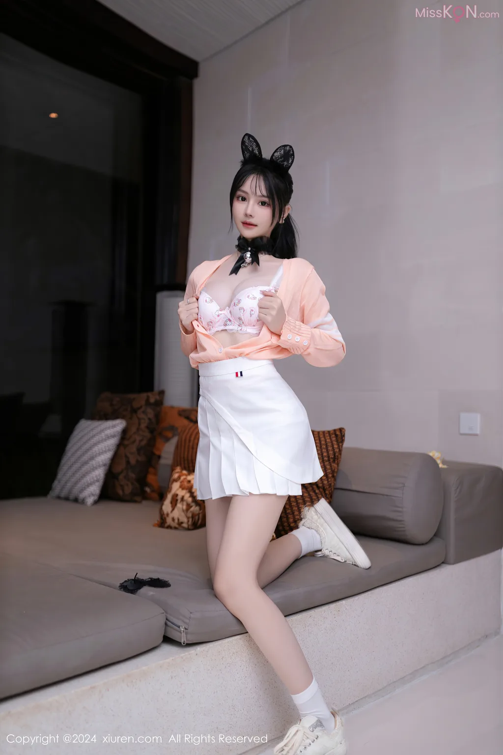 XIUREN No.8136 – 8145 (800 photos) 5 XIUREN No.8136 – 8145 (800 photos) 5