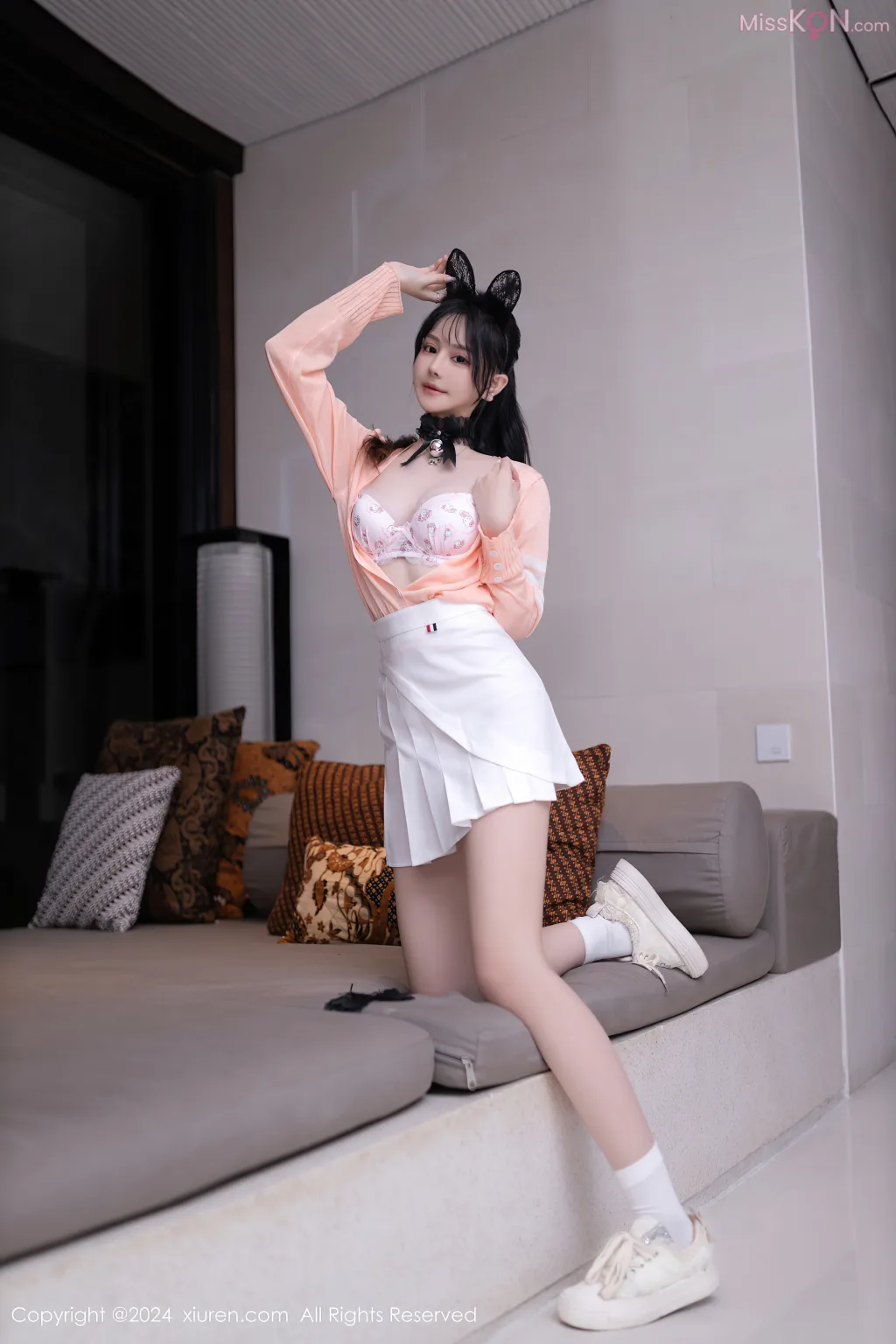 XIUREN No.8136 – 8145 (800 photos) 9 XIUREN No.8136 – 8145 (800 photos) 9