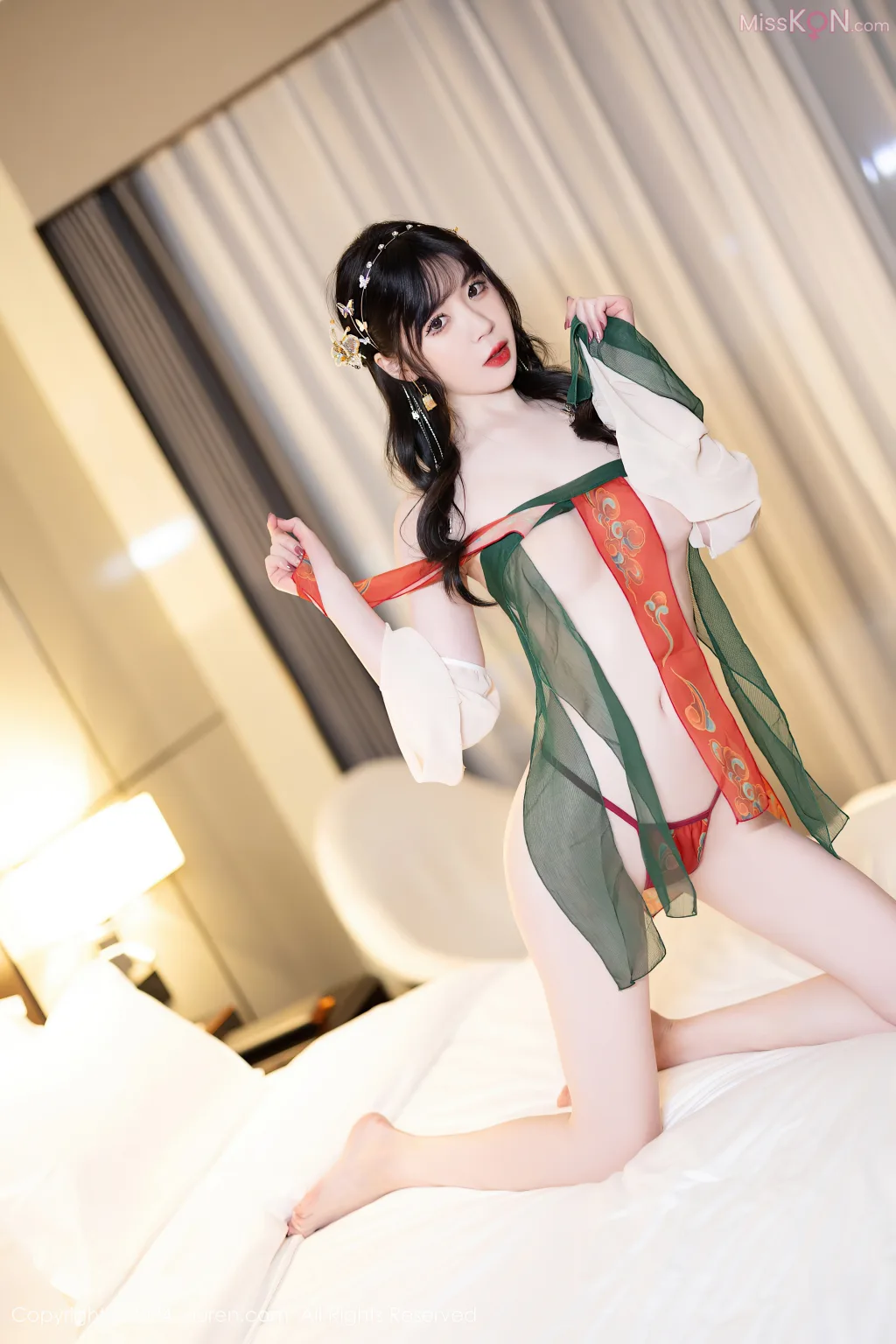 XIUREN No.8206 – 8215 (686 photos) 6 XIUREN No.8206 – 8215 (686 photos) 6