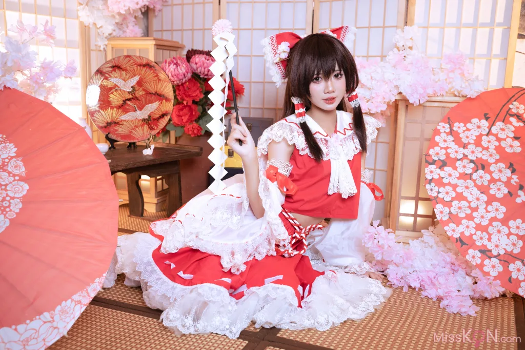 Coser@PoppaChan: Reimu Hakurei (111 photos) 