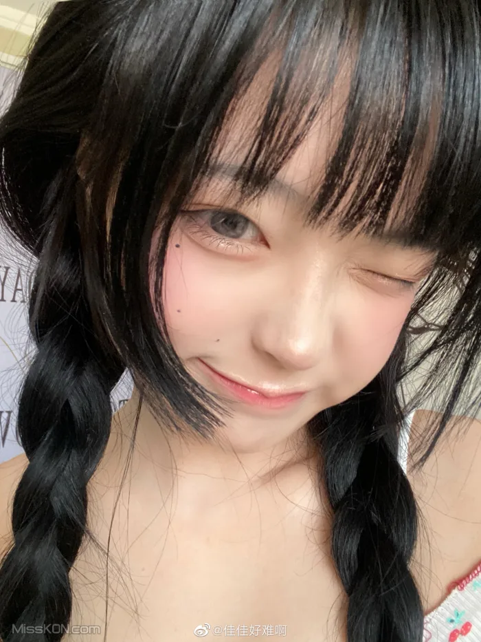 Coser@佳佳好难啊: 微博36部合集 (614 photos) 19 Coser@佳佳好难啊: 微博36部合集 (614 photos) 19