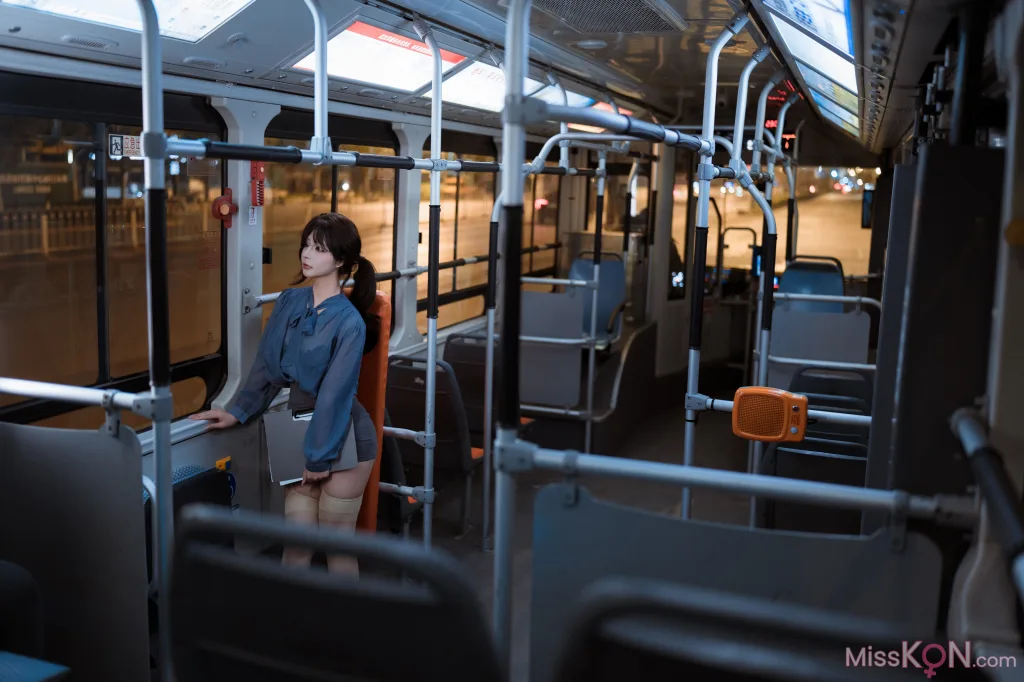 Coser@yuuhui玉汇: 夜班族 (148 photos ) 