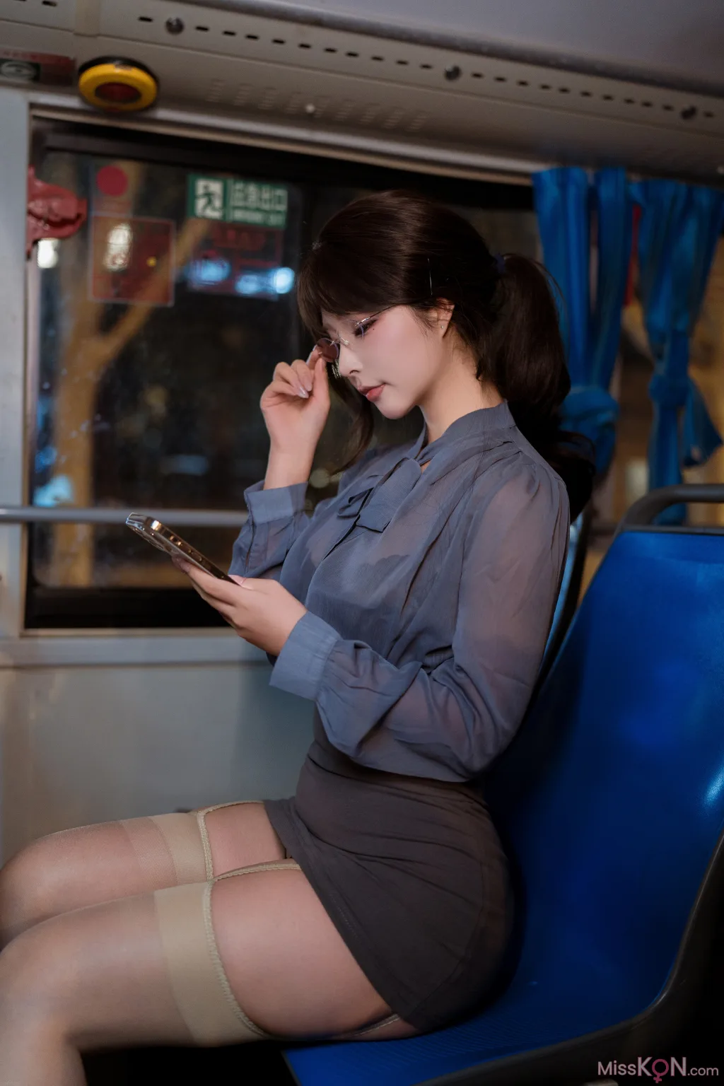 Coser@yuuhui玉汇: 夜班族 (148 photos ) 9 Coser@yuuhui玉汇: 夜班族 (148 photos ) 9