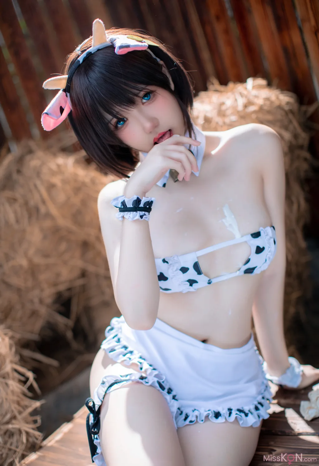 Coser@阿薰kaOri: 小薰喝牛奶 (57 photos) 