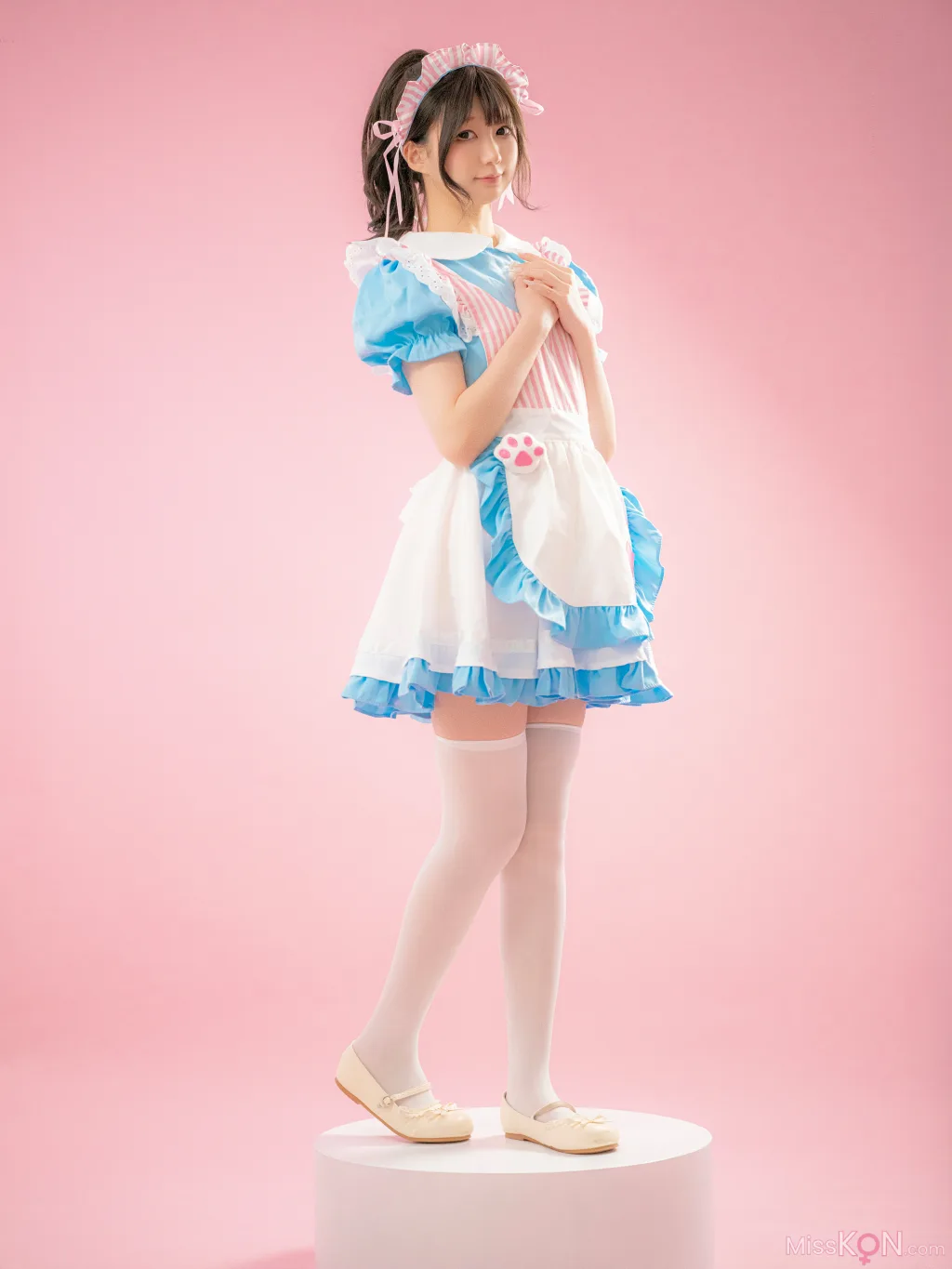 Coser@NAGISA魔物喵: メイド喫茶 (90 photos) 