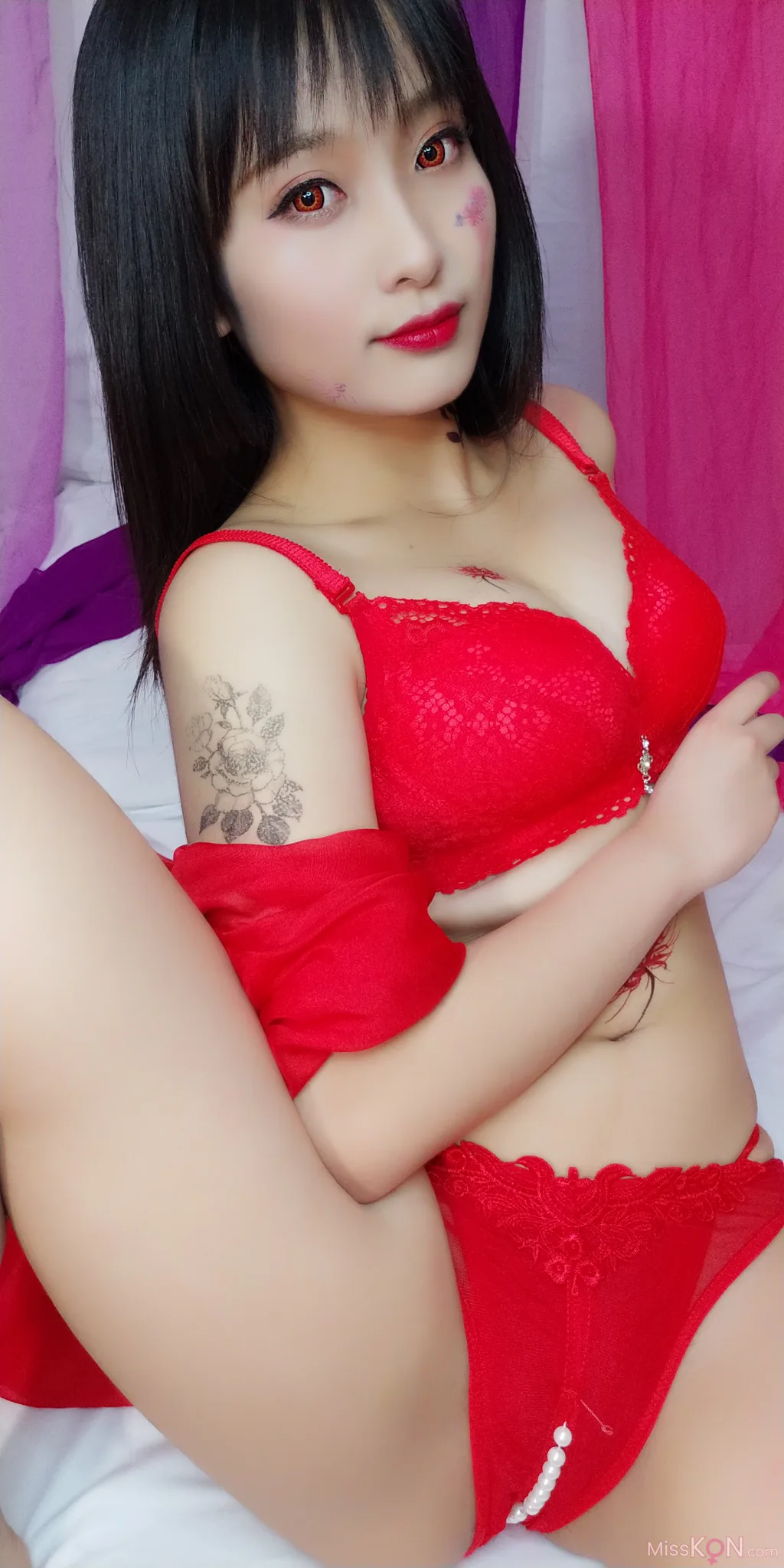 Coser@洛璃LoLiSAMA: 红女妖 (93 photos ) 10 Coser@洛璃LoLiSAMA: 红女妖 (93 photos ) 10