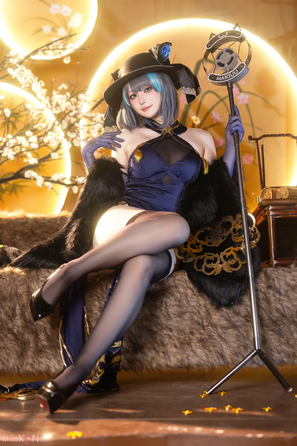 Coser@屿鱼: 金装猫猫头 (60 photos) 