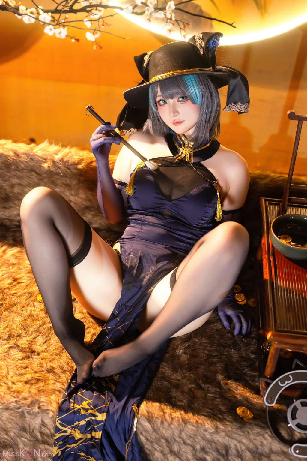 Coser@屿鱼: 金装猫猫头 (60 photos) 