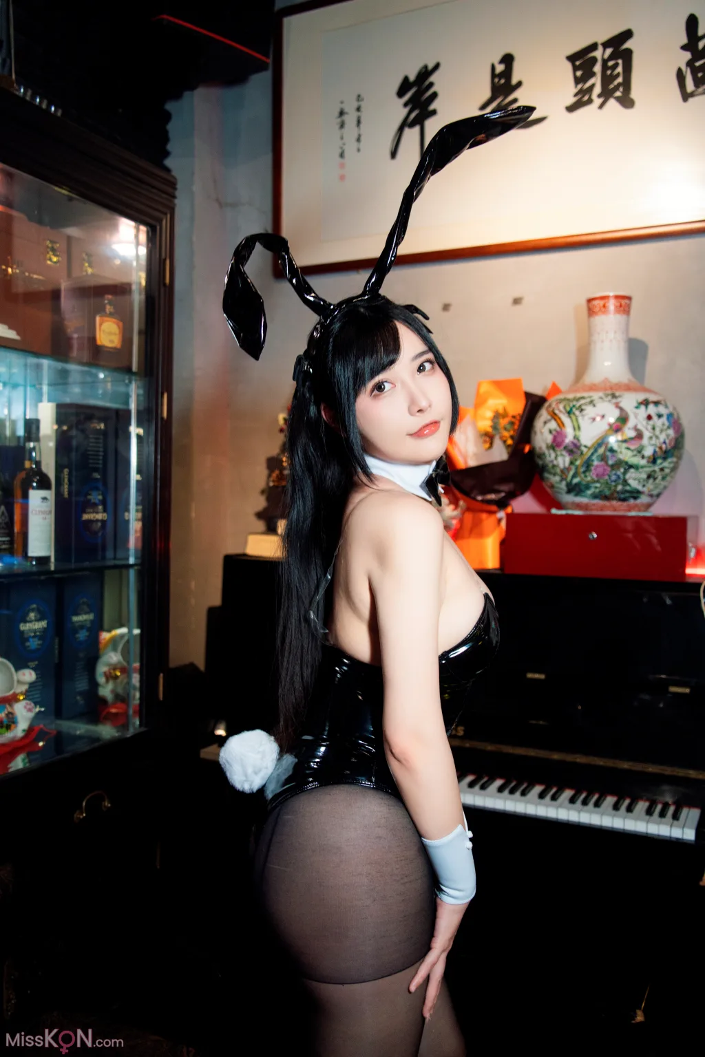 Coser@糖果果Candy: 黑胶兔兔2 (159 photos) 6 Coser@糖果果Candy: 黑胶兔兔2 (159 photos) 6