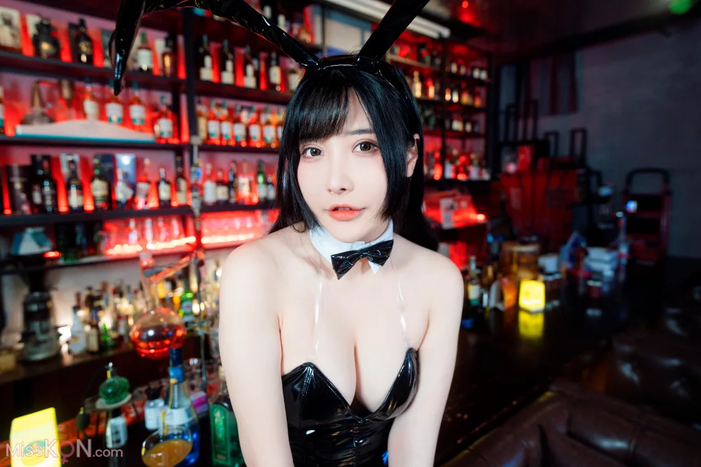 Coser@糖果果Candy: 黑胶兔兔2 (159 photos) 