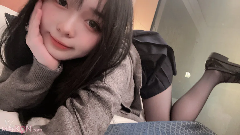爱吃甜食的仔仔酱@zzxxruru (141 photos ) 3 爱吃甜食的仔仔酱@zzxxruru (141 photos ) 3