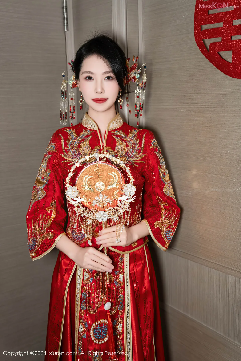 XIUREN No.8376 – 8385 (830 photos) 
