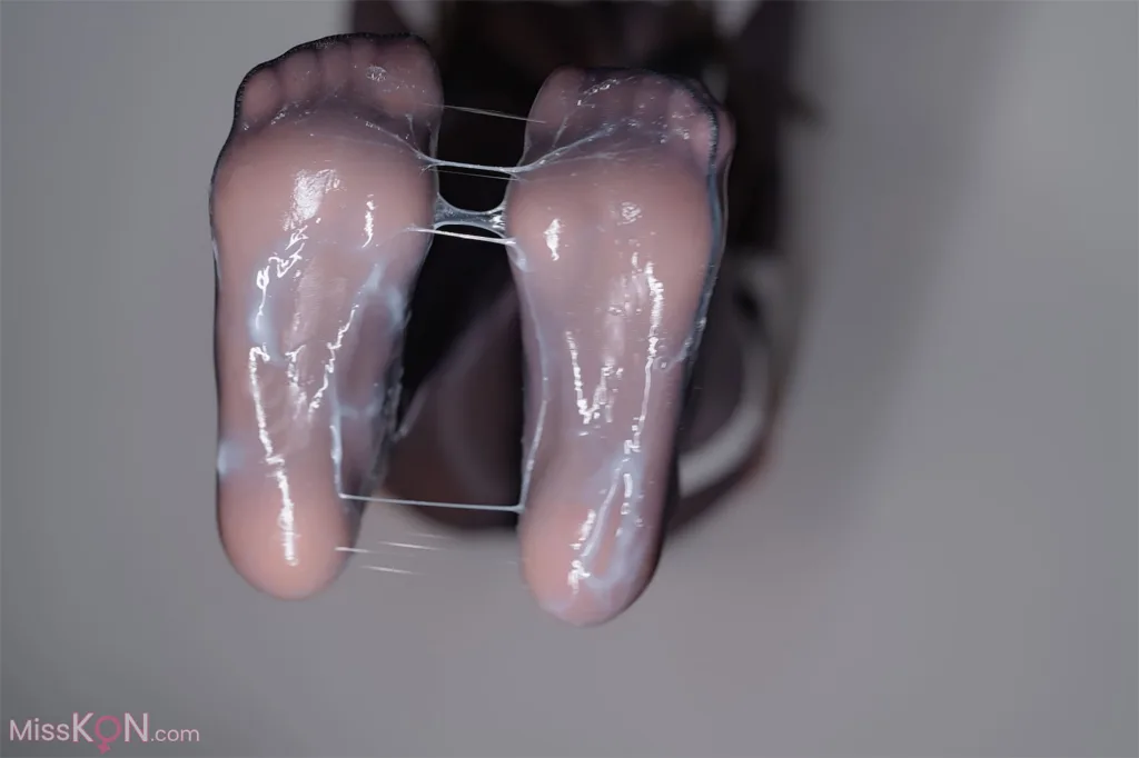 Coser@轩萧学姐: 连体丝女仆 (90 photos) 17 Coser@轩萧学姐: 连体丝女仆 (90 photos) 17