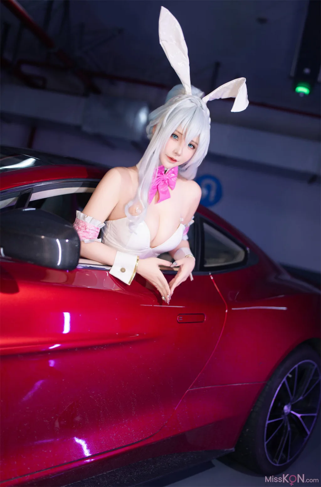 Coser@抱走莫子aa: 雪女跑车兔女郎 (27 photos) 