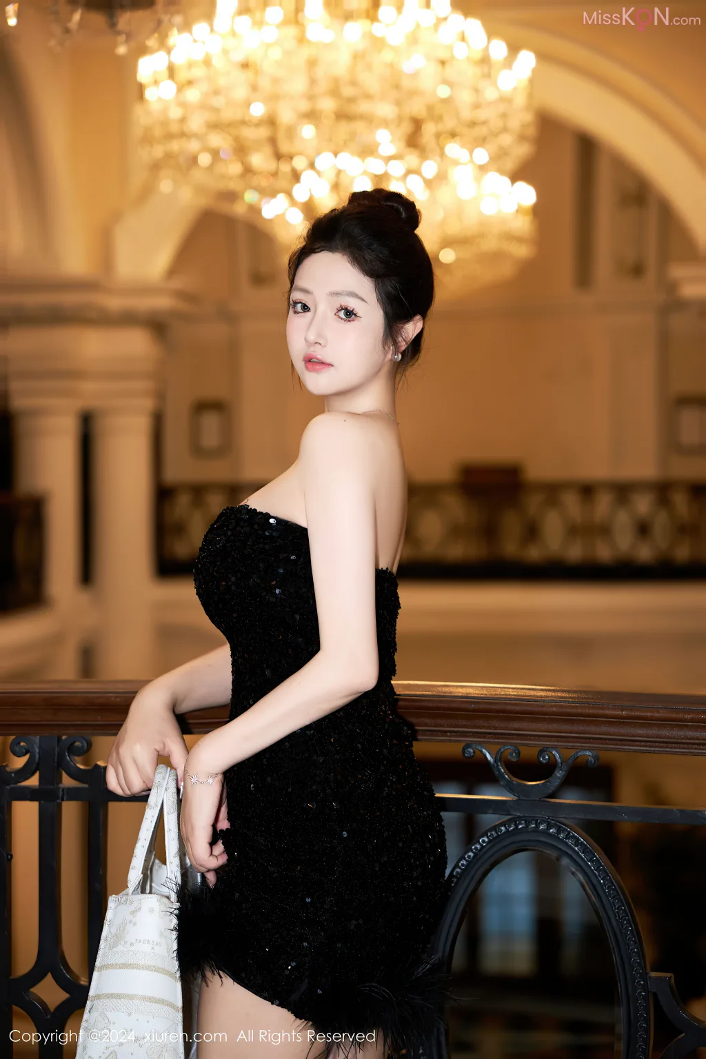 XIUREN No.8456 – 8465 (770 photos) 1 XIUREN No.8456 – 8465 (770 photos) 1