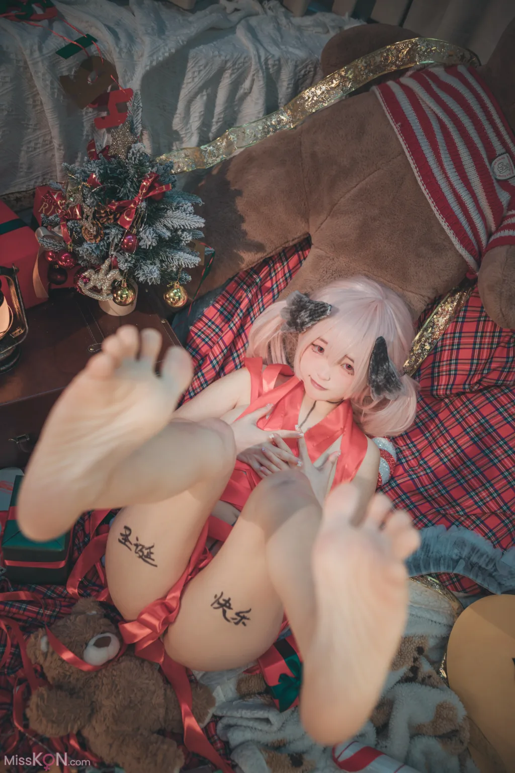 Coser@神沢永莉: 请签收小春的礼物 (92 photos ) 