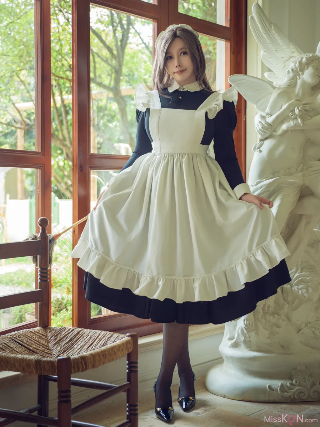 Coser@麻花麻花酱: 女仆合集二 (81 photos ) 