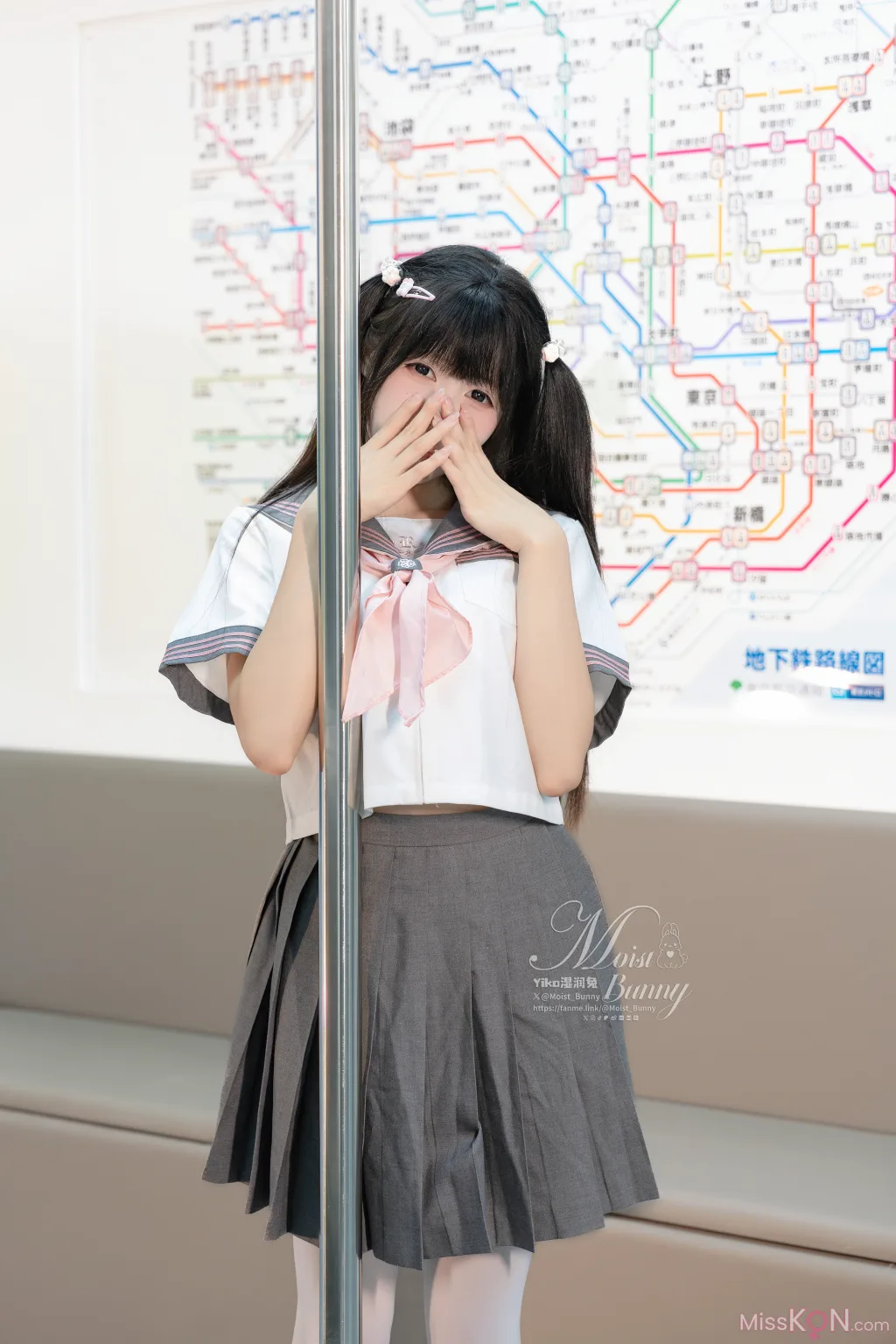 Coser@黏黏团子兔: 12月作品『地铁萌妹』 恋爱循环 (165 photos ) 11 Coser@黏黏团子兔: 12月作品『地铁萌妹』 恋爱循环 (165 photos ) 11