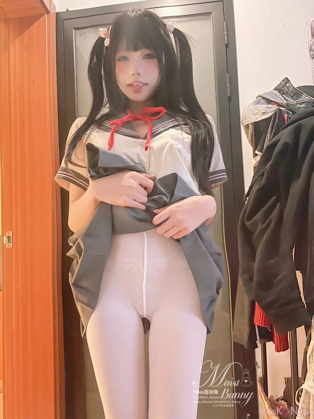 Coser@黏黏团子兔: 12月作品『地铁萌妹』 恋爱循环 (165 photos ) 14 Coser@黏黏团子兔: 12月作品『地铁萌妹』 恋爱循环 (165 photos ) 14