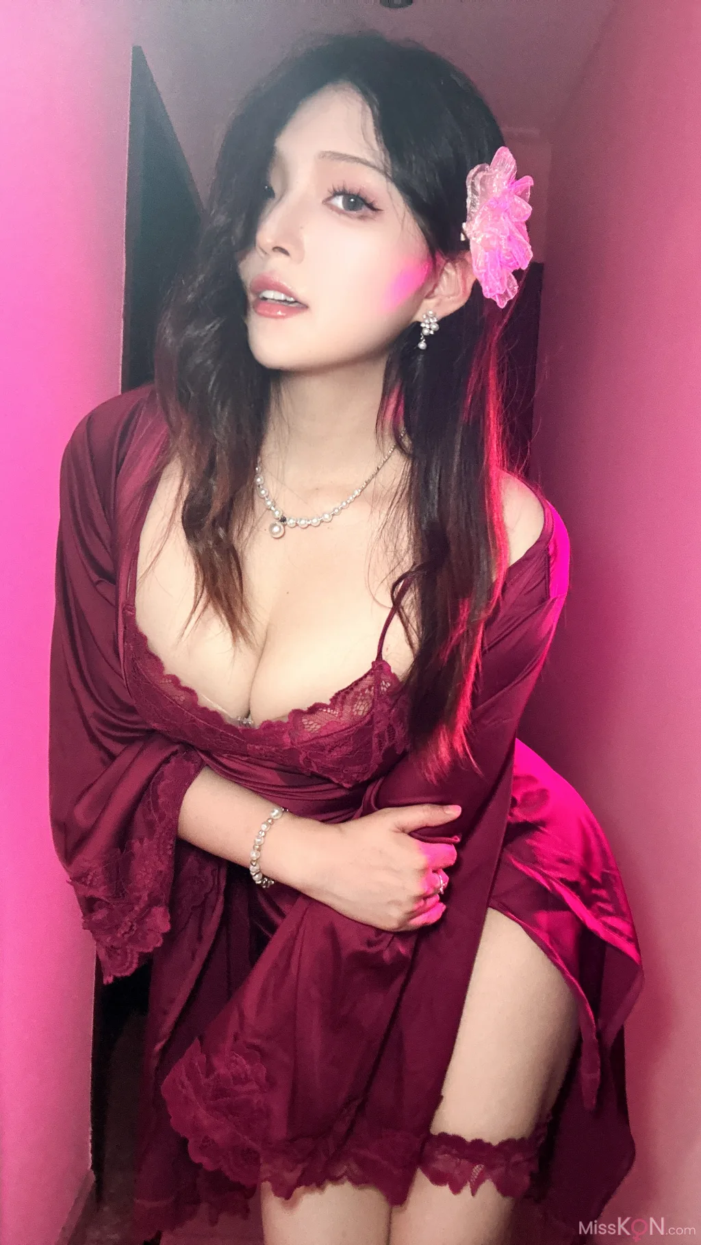 Coser@Natsuko夏夏子: 紫罗兰 (43 photos ) 