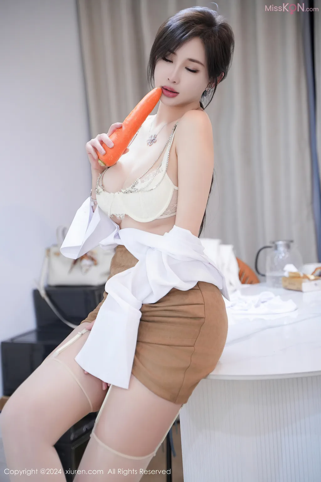 XIUREN No.8076 – 8085 (789 photos) 5 XIUREN No.8076 – 8085 (789 photos) 5