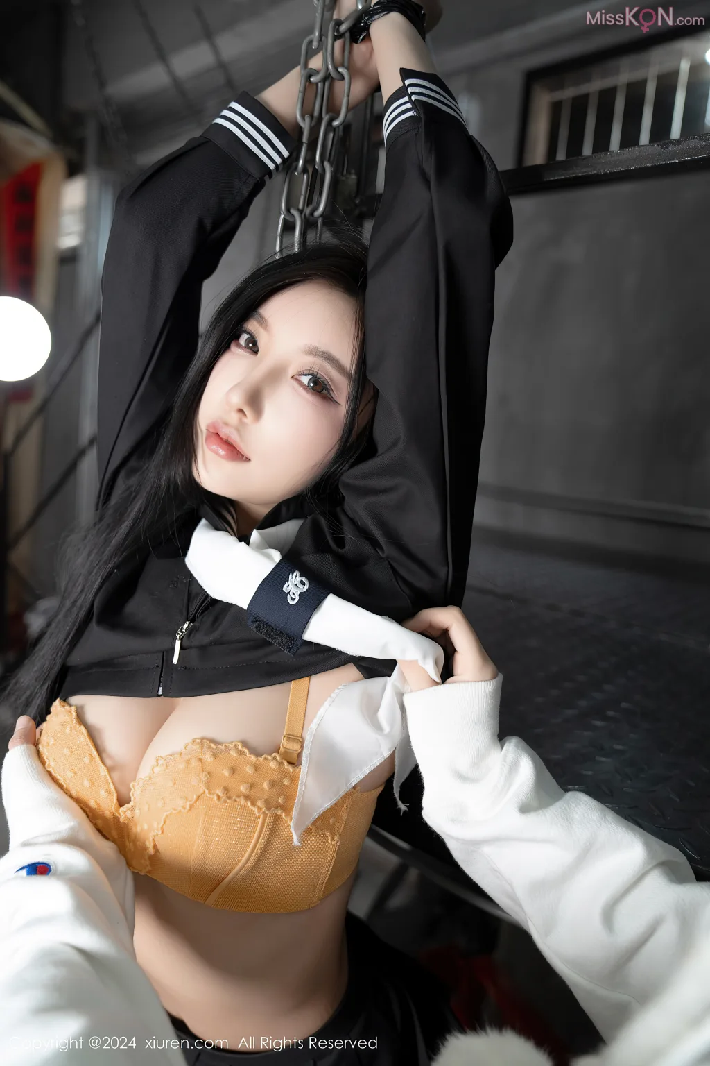 XIUREN No.8076 – 8085 (789 photos) 1 XIUREN No.8076 – 8085 (789 photos) 1