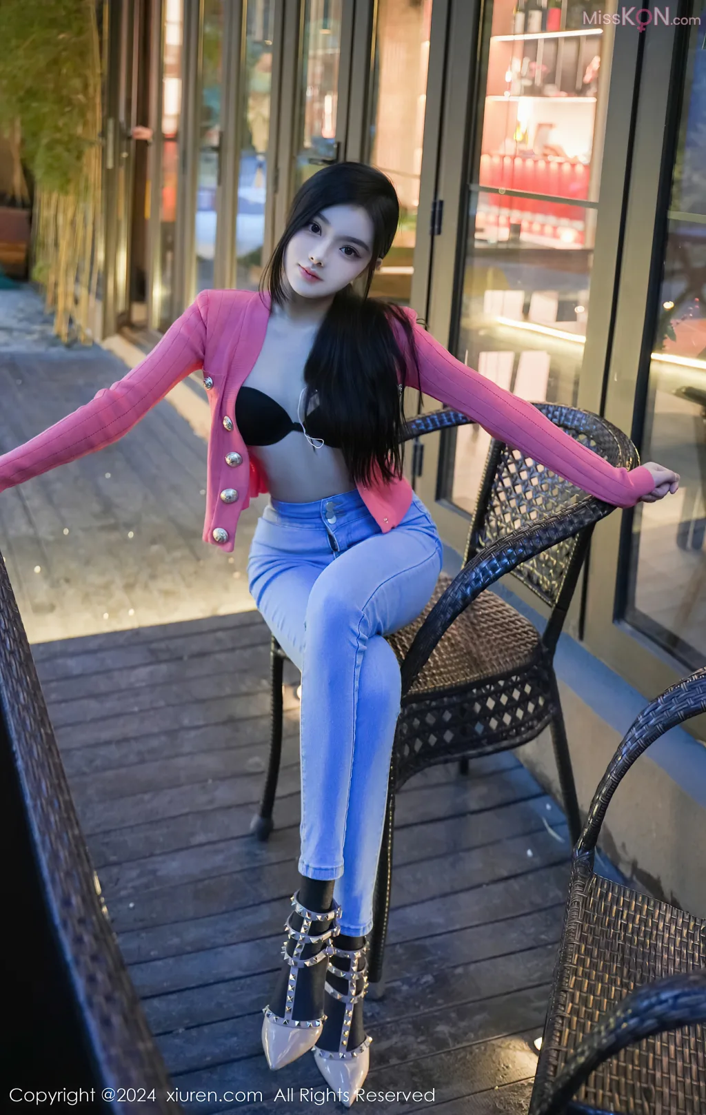 XIUREN No.8086 – 8095 (834 photos) 12 XIUREN No.8086 – 8095 (834 photos) 12