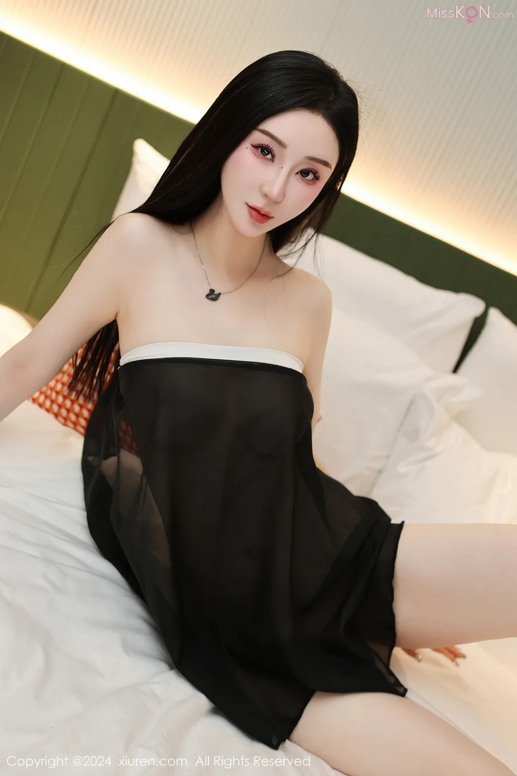 XIUREN No.7966 – 7975 (733 photos) 15 XIUREN No.7966 – 7975 (733 photos) 15