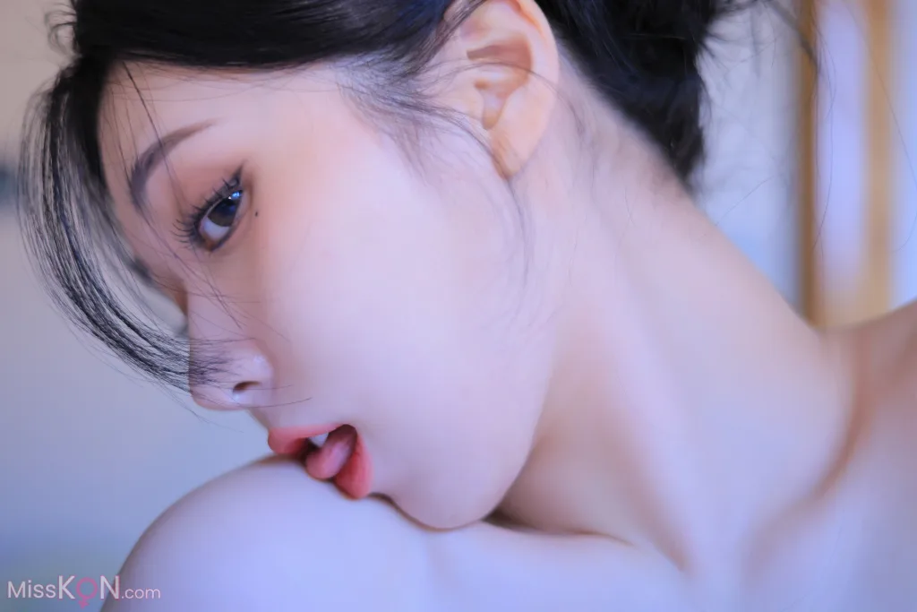 Yeon Woo (연우): Heat (148 photos ) 0 Yeon Woo (연우): Heat (148 photos ) 0