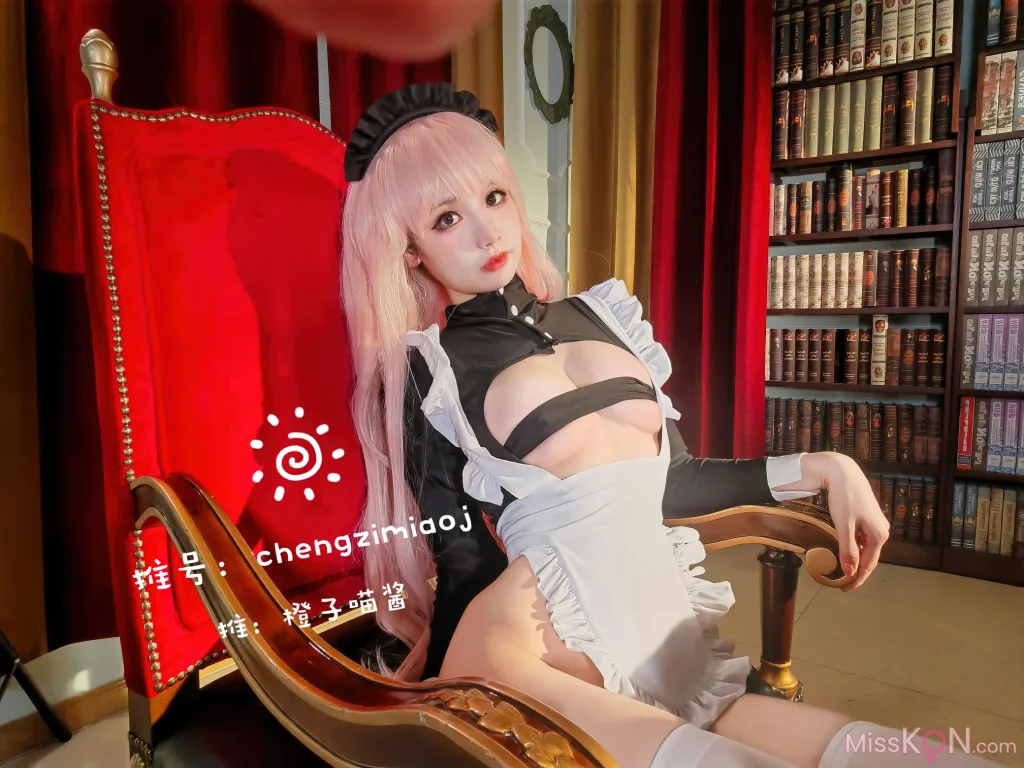Coser@橙子喵酱: 大尺度写真 – 女仆 (12 photos) 