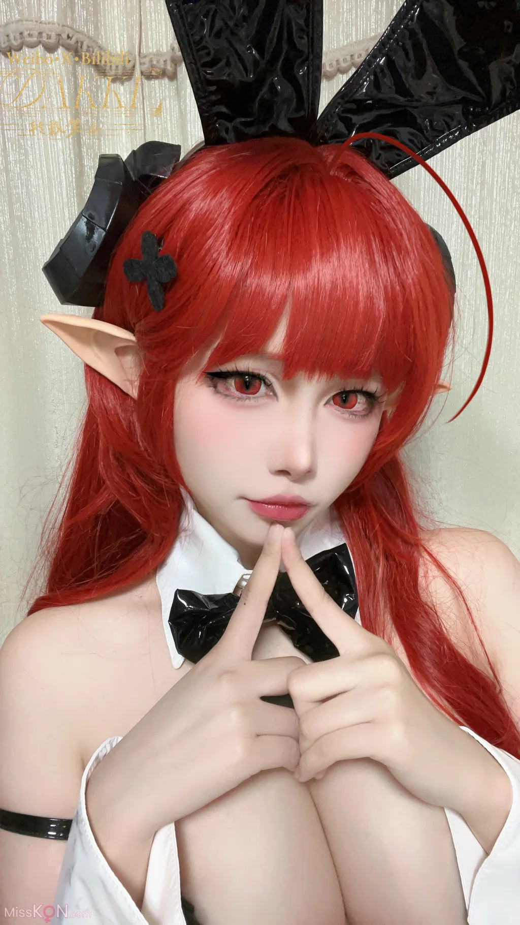 Coser@Dakki伊: 碧蓝航线兴登堡自拍 (27 photos)