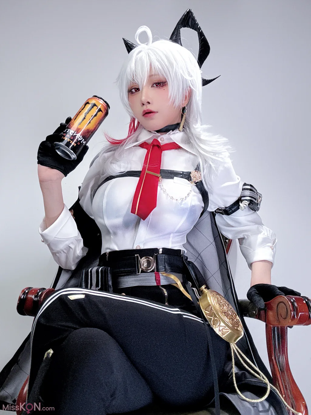 Coser@水淼Aqua: 贊妮 自拍 (30 photos)