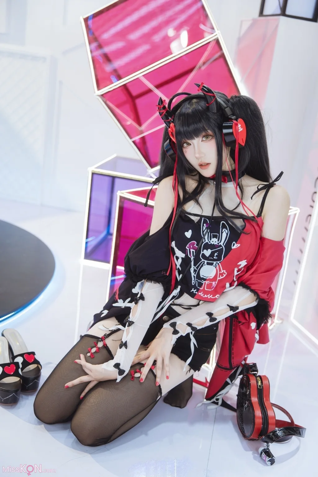 Coser@瓜希酱: 交错战线cos旋律 (14 photos)