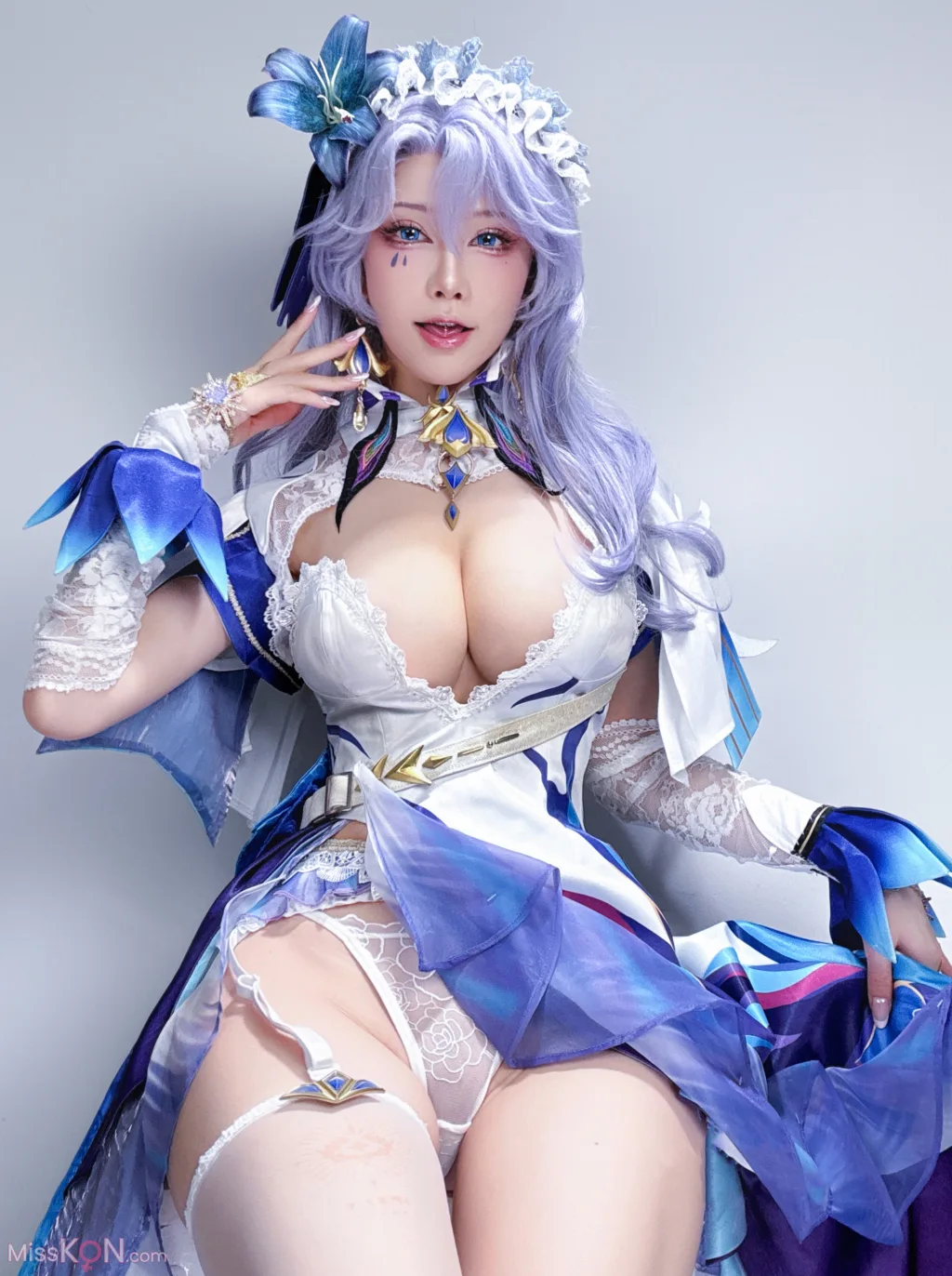Coser@水淼Aqua: 鸣潮 坎特蕾拉 自拍 (25 photos)