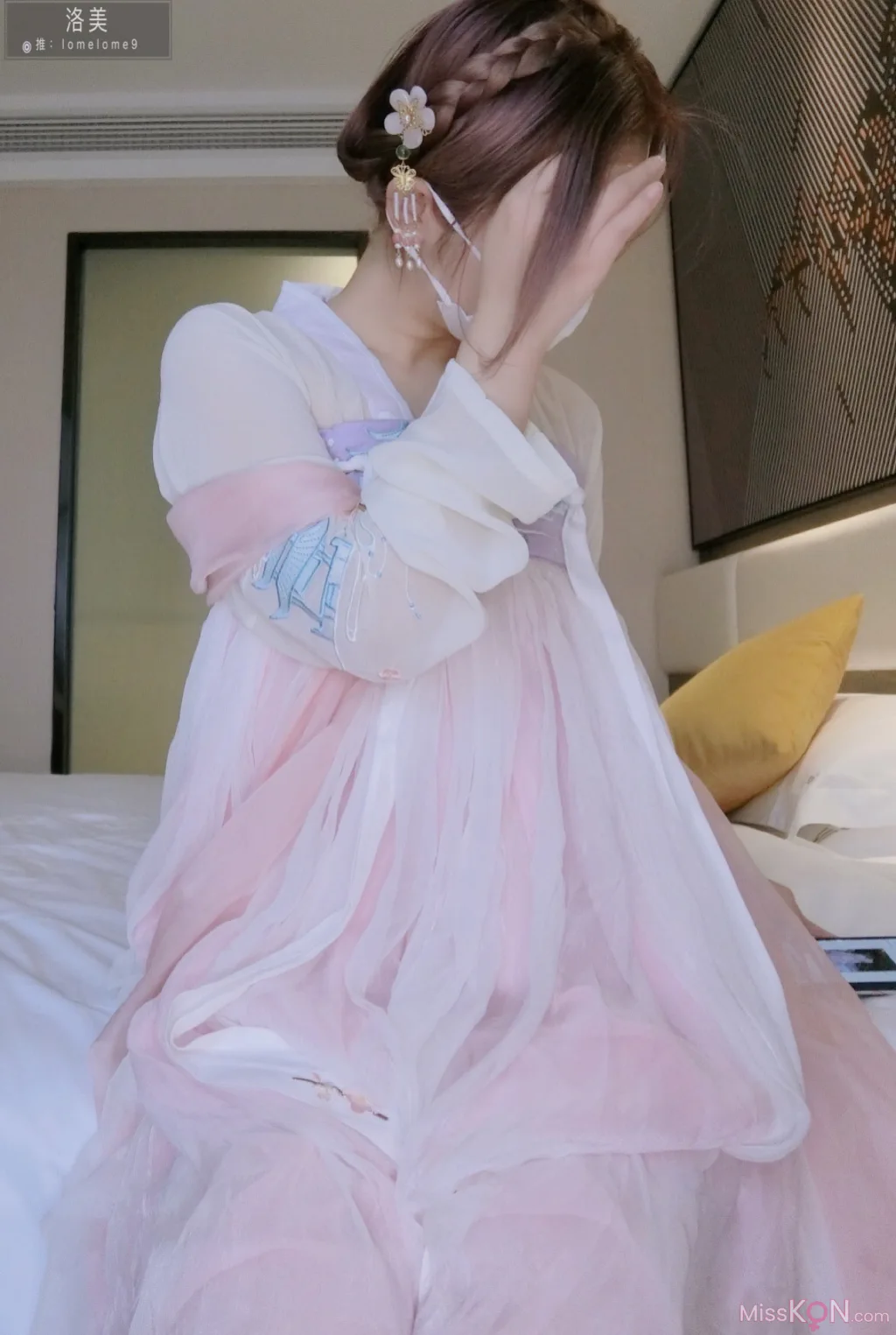 Coser@洛美: 新汉服 (22 photos + 1 video)