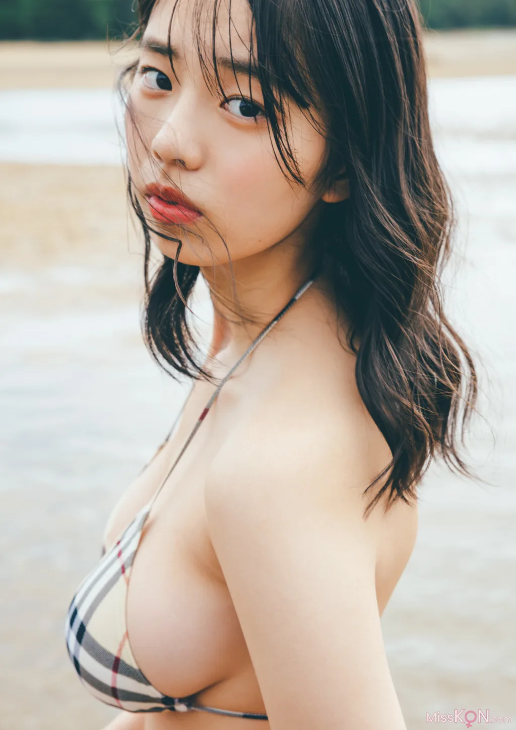 [JP] Kikuchi Hina (菊地姫奈): 「moment」 週プレ PHOTO BOOK (144 photos) 