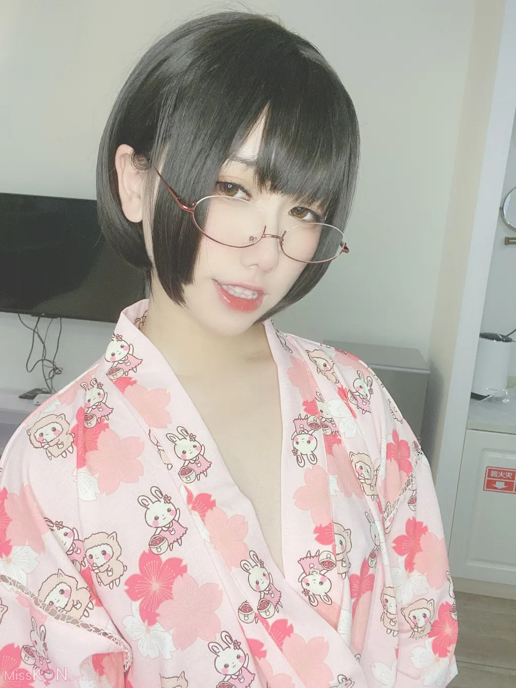 Coser@芋圆侑子: 少妇 (169 photos ) 5 Coser@芋圆侑子: 少妇 (169 photos ) 5