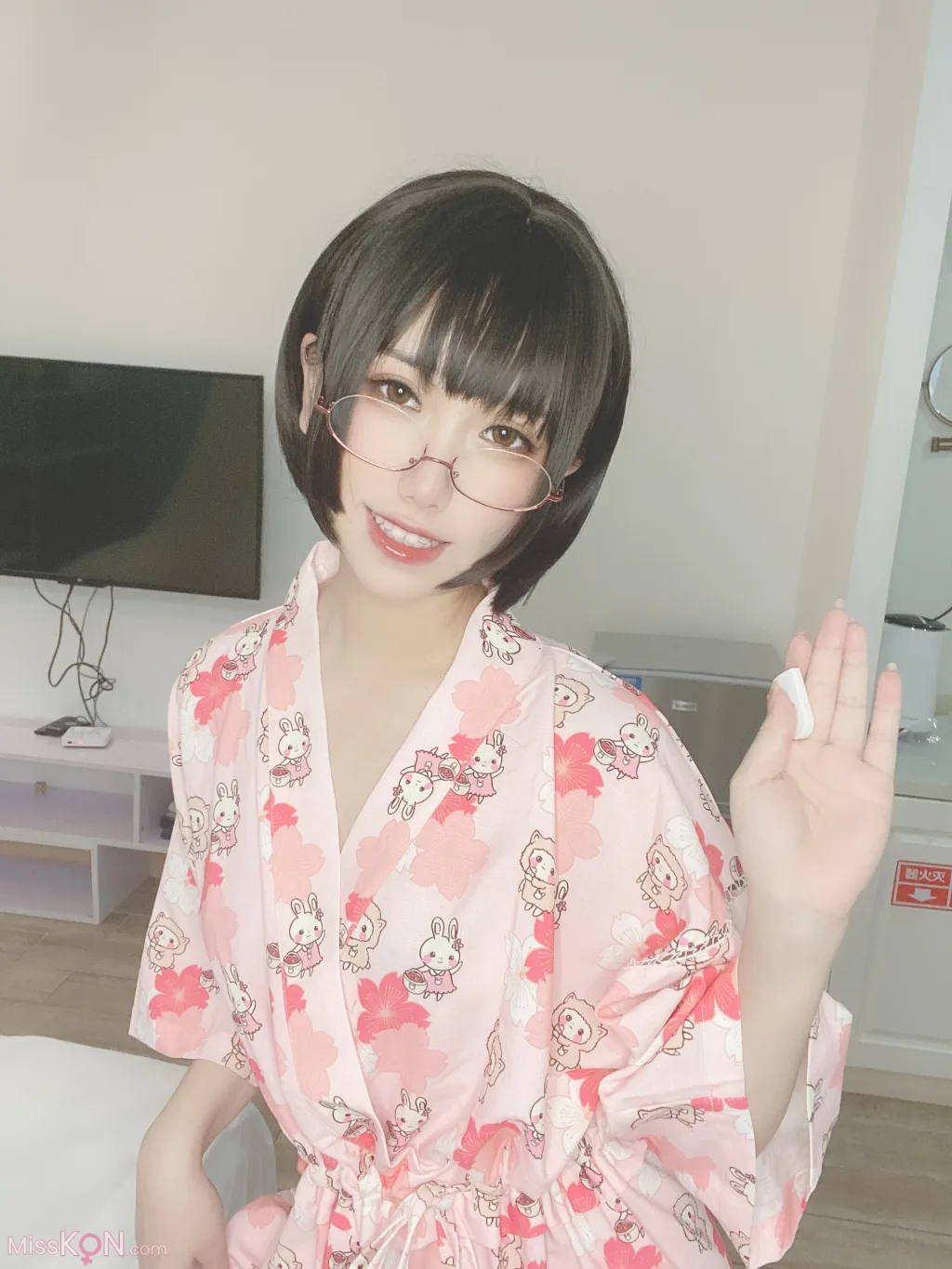 Coser@芋圆侑子: 少妇 (169 photos ) 9 Coser@芋圆侑子: 少妇 (169 photos ) 9