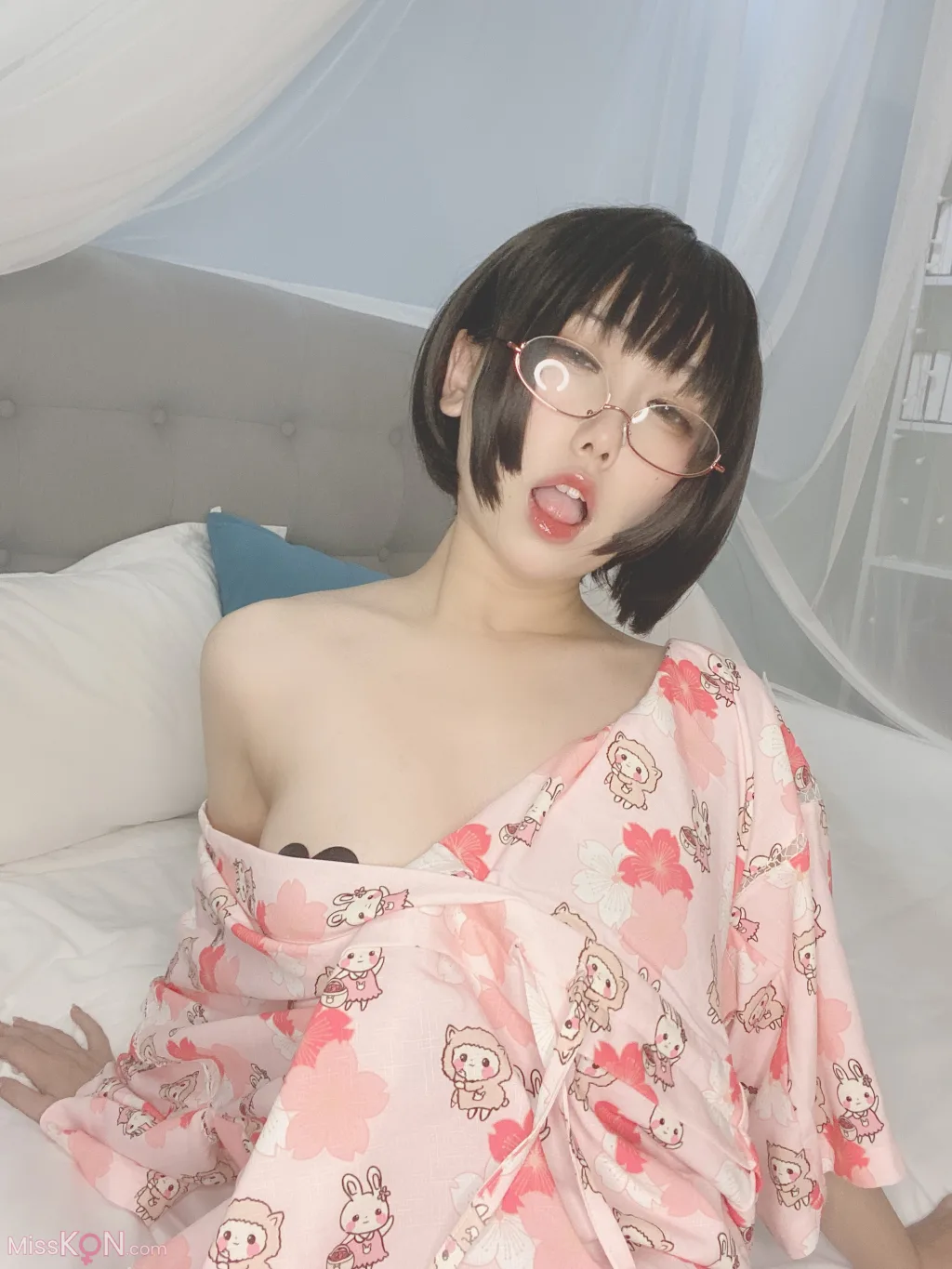 Coser@芋圆侑子: 少妇 (169 photos ) 12 Coser@芋圆侑子: 少妇 (169 photos ) 12