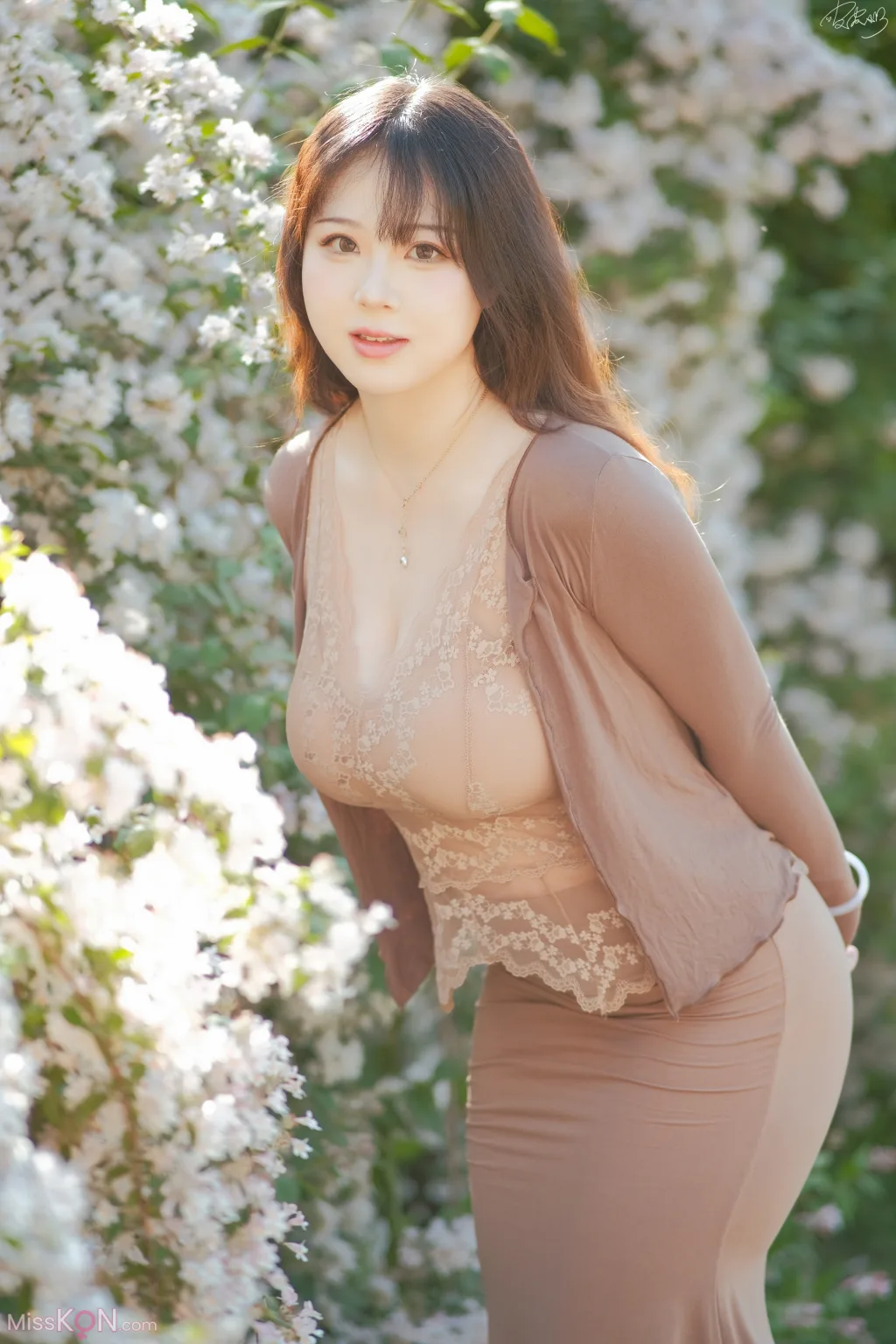 Coser@皮皮奶可可爱了啦: 猥实人妻 (54 photos) 