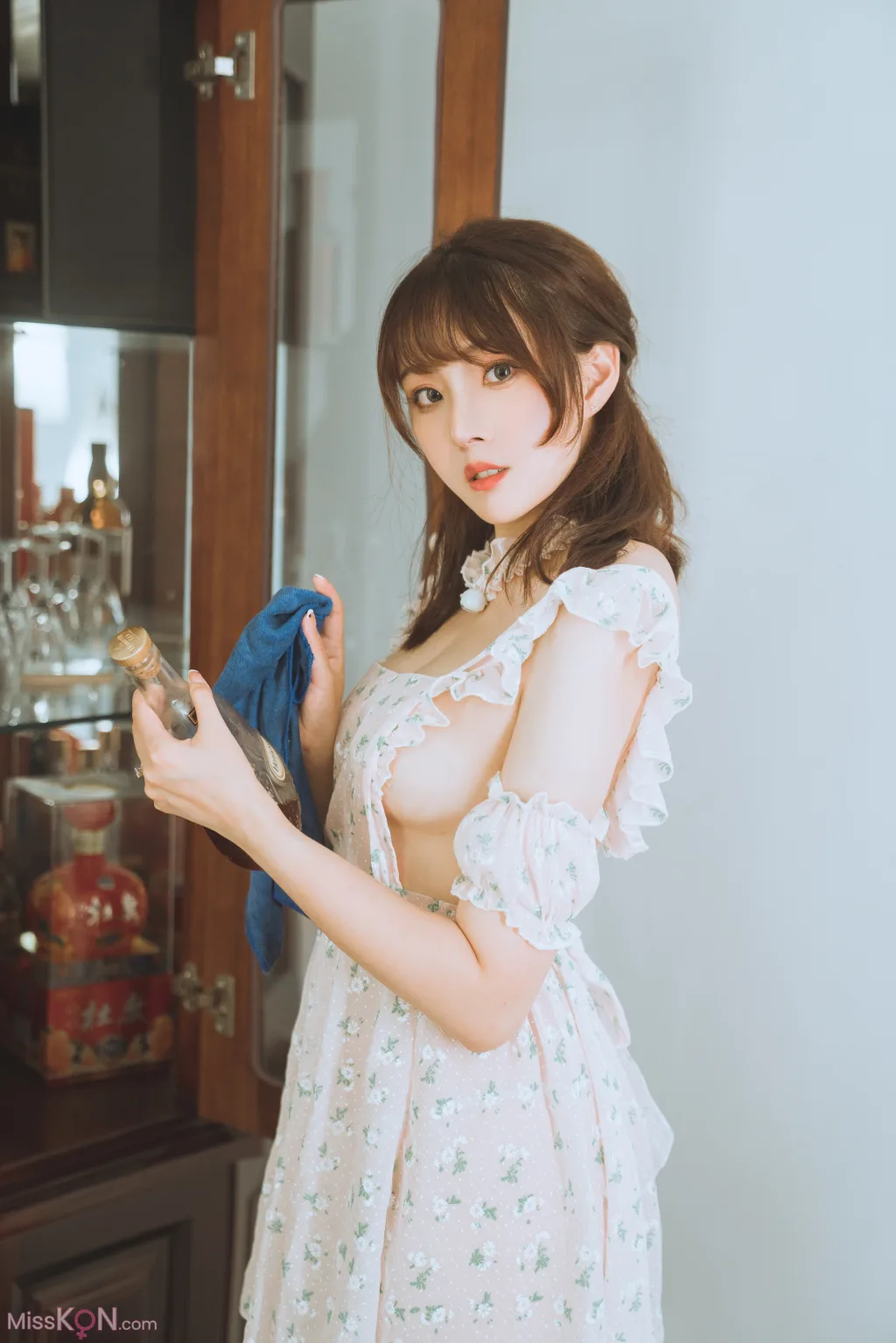 Coser@Natsuko夏夏子: 碎花围裙 (55 photos) 