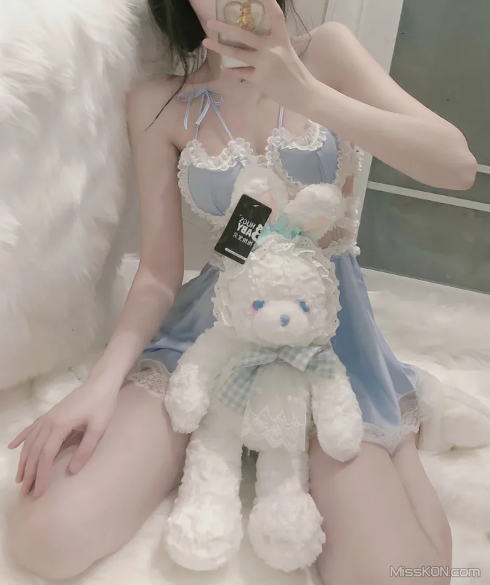 Coser@pprosemary: 白虎一线天 jk少女福利姬 (160 photos ) 3 Coser@pprosemary: 白虎一线天 jk少女福利姬 (160 photos ) 3