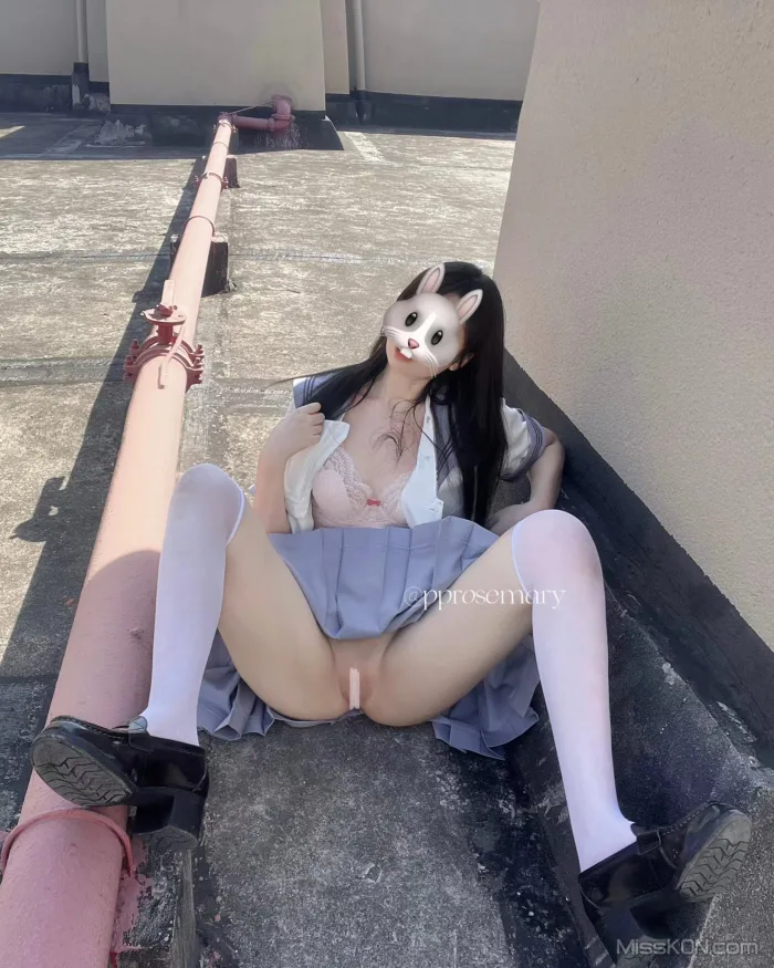 Coser@pprosemary: 白虎一线天 jk少女福利姬 (160 photos ) 15 Coser@pprosemary: 白虎一线天 jk少女福利姬 (160 photos ) 15