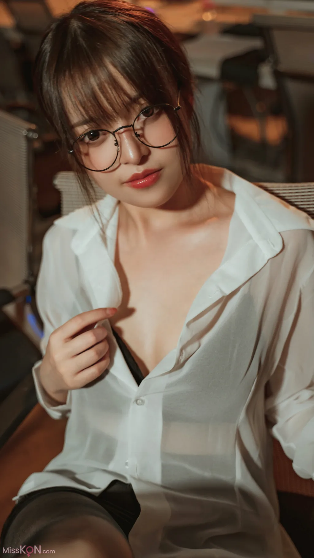 Coser@草莓味奈奈兔: 办公教师 无水印 (42 photos ) 