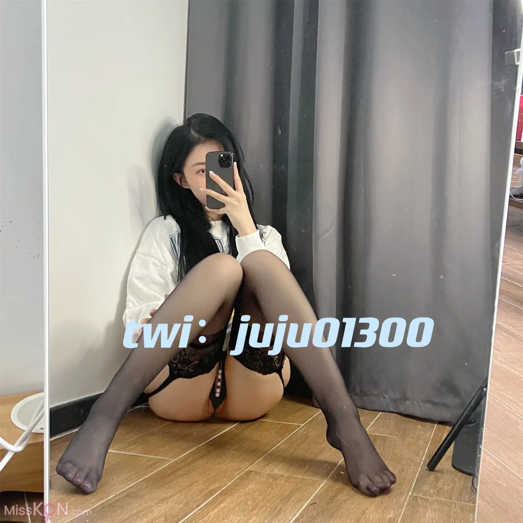 橘猫juju: 顶级小美女 黑色蕾丝下的神秘诱惑 (90 photos ) 19 橘猫juju: 顶级小美女 黑色蕾丝下的神秘诱惑 (90 photos ) 19